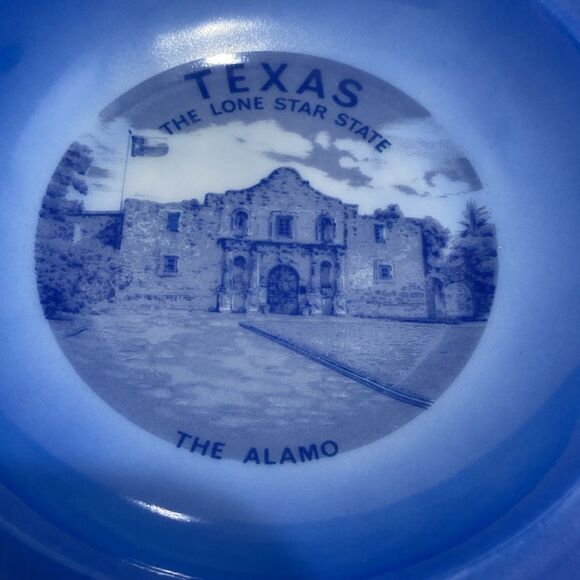 Vintage Texas Cobalt Blue The Alamo Saucer And Texas Landmarks Creamer Pitcher - Picture 14 of 15